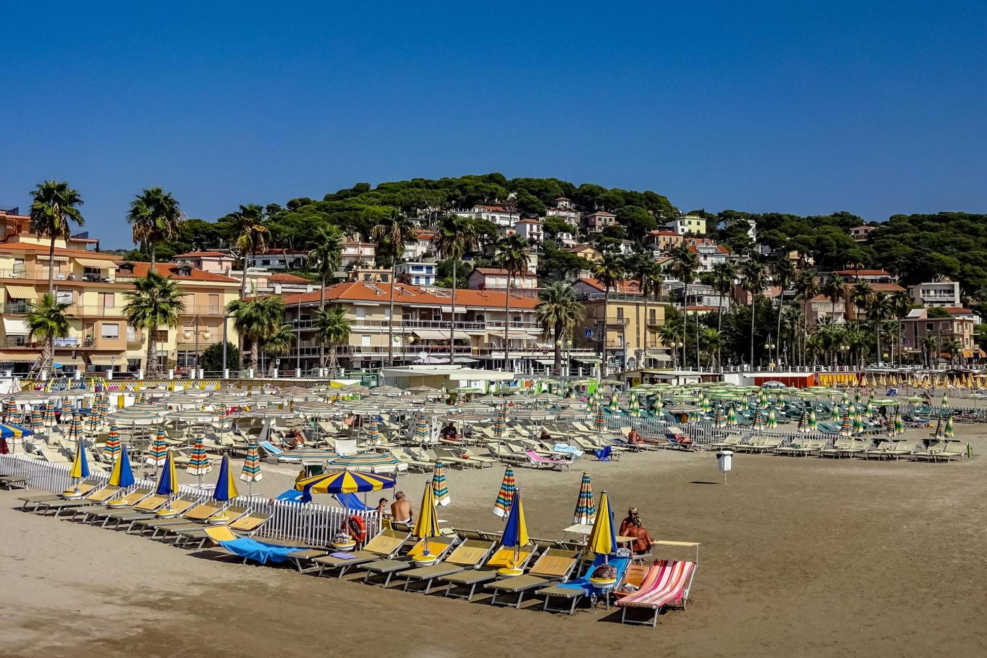 Beachy Vibes- 900M From The Beach - Happy Rentals Marina dʼMarina dʼAndora Eksteriør billede